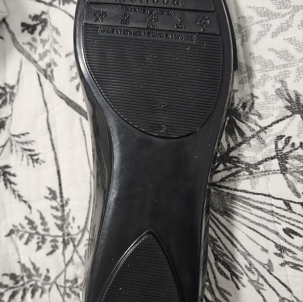 Melissa Shoes - Picture 3 of 5